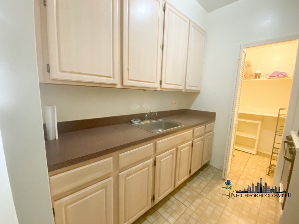 208 West 119th Street - Photo 4