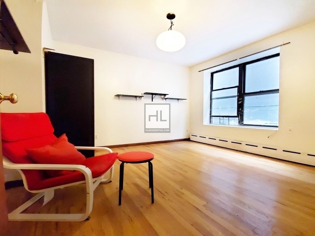 505 Lafayette Avenue - Photo 3