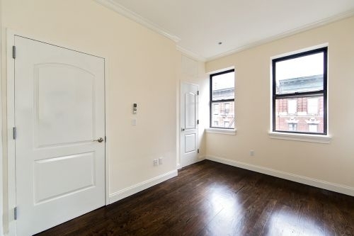 325 East 78th Street - Photo 3