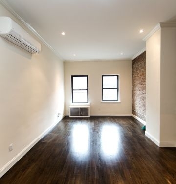 325 East 78th Street - Photo 2