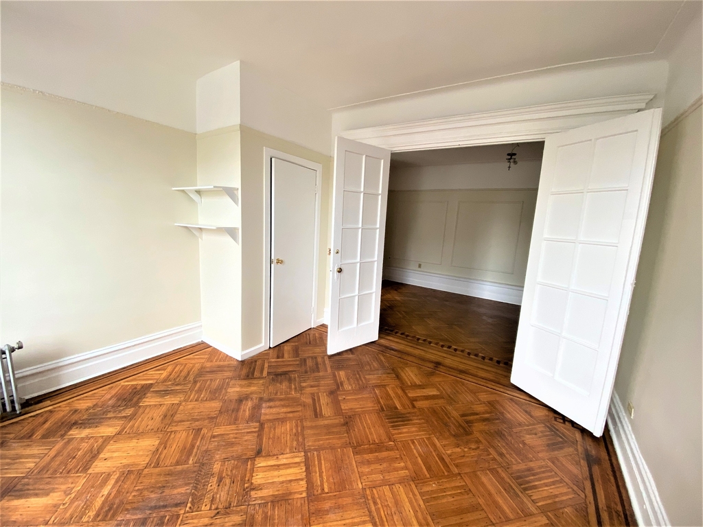 470 Eastern Parkway - Photo 2