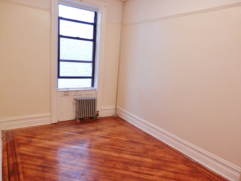 470 Eastern Parkway - Photo 4