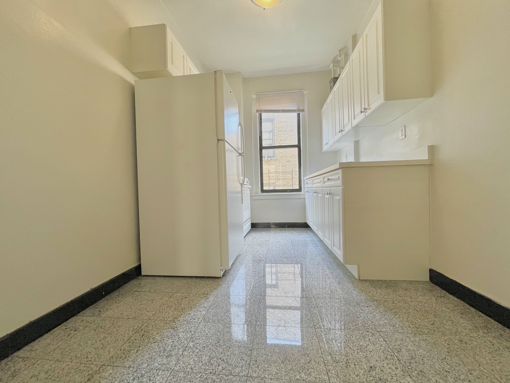 664 West 163rd Street - Photo 2