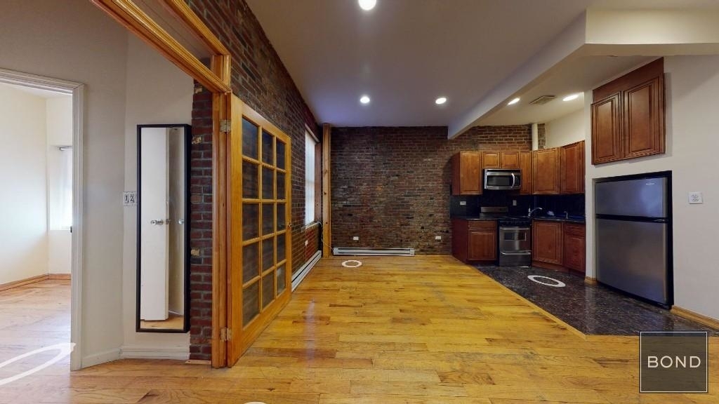 349 East 14th Street - Photo 2