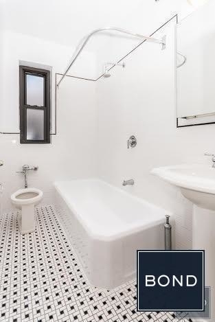 124 East 24th Street - Photo 4