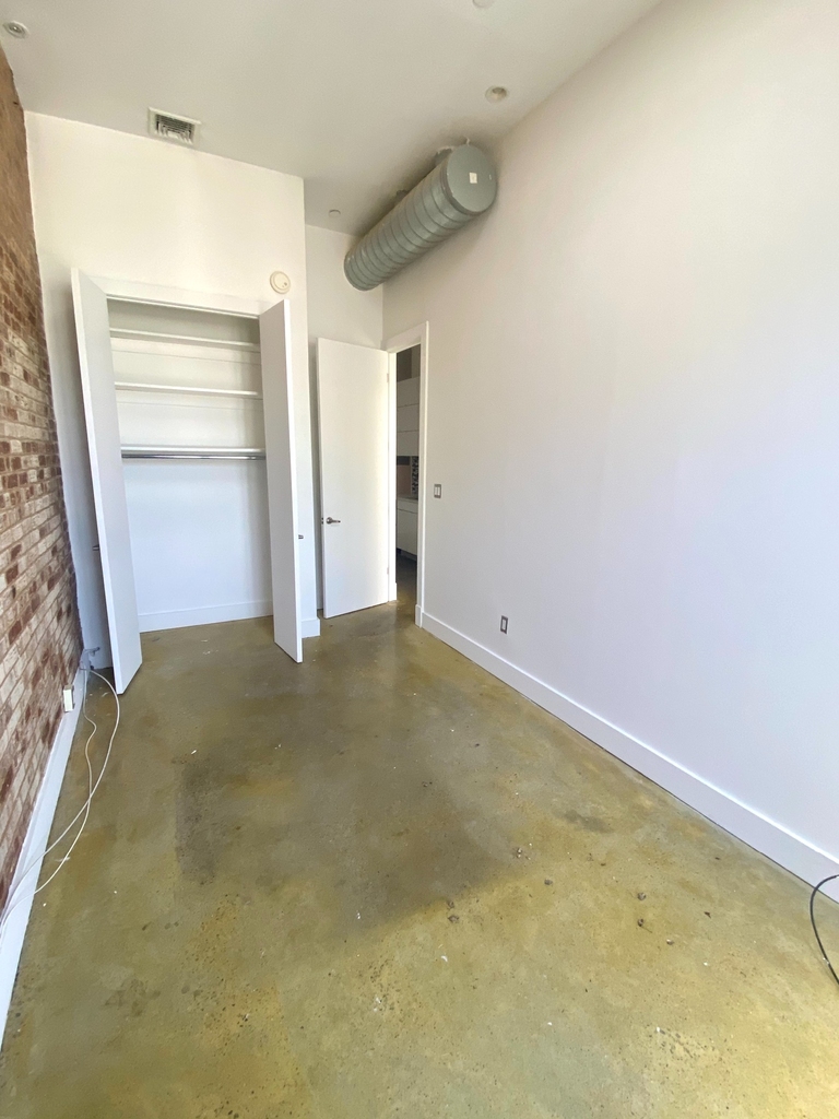 753 Lexington Avenue - Photo 5