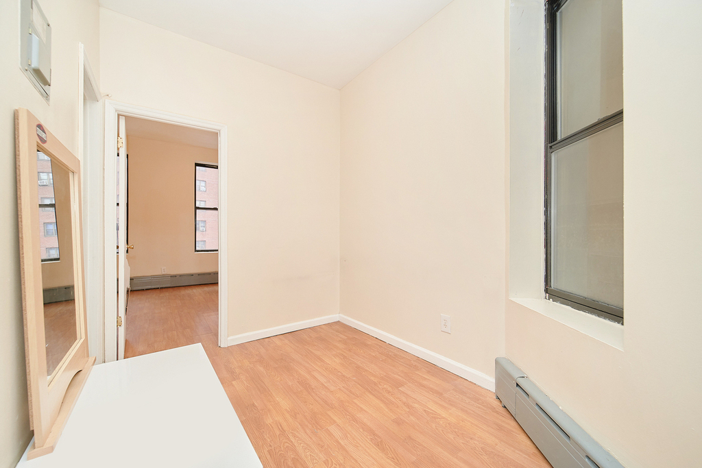 2655 Frederick Douglass Boulevard - Photo 4