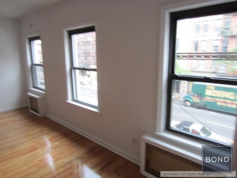 139 East 12th Street - Photo 1