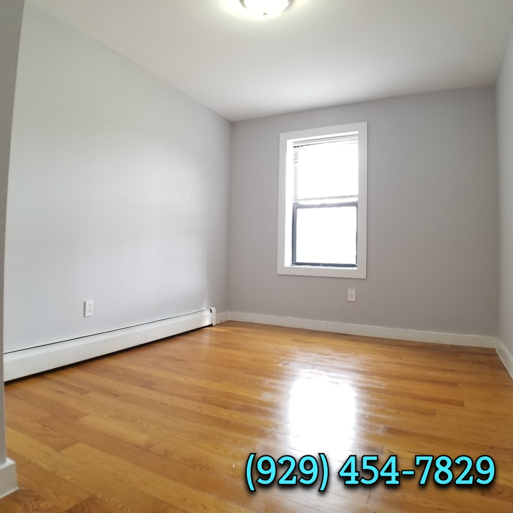 365 Vernon Avenue - Photo 4