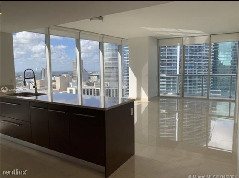 475 Brickell Ave 3115 - Photo 2