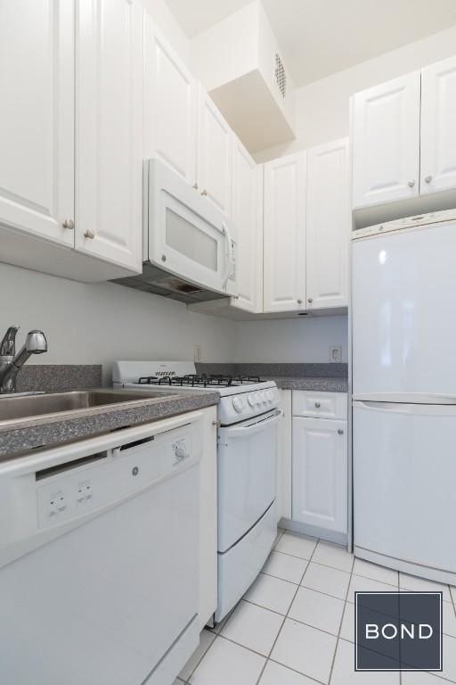 52 WEST 56TH STREET - Photo 2