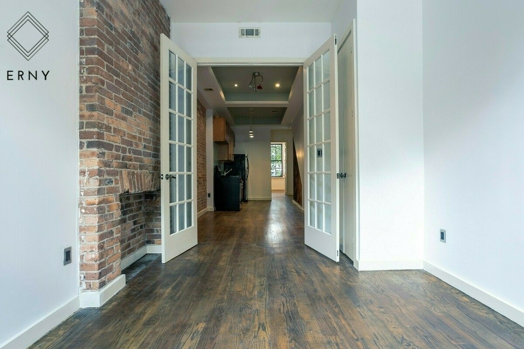 743 Park Avenue - Photo 7