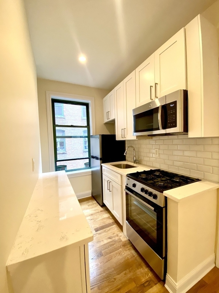 528 East 79th Street - Photo 0