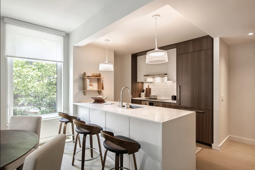 335 8th Avenue - Photo 3