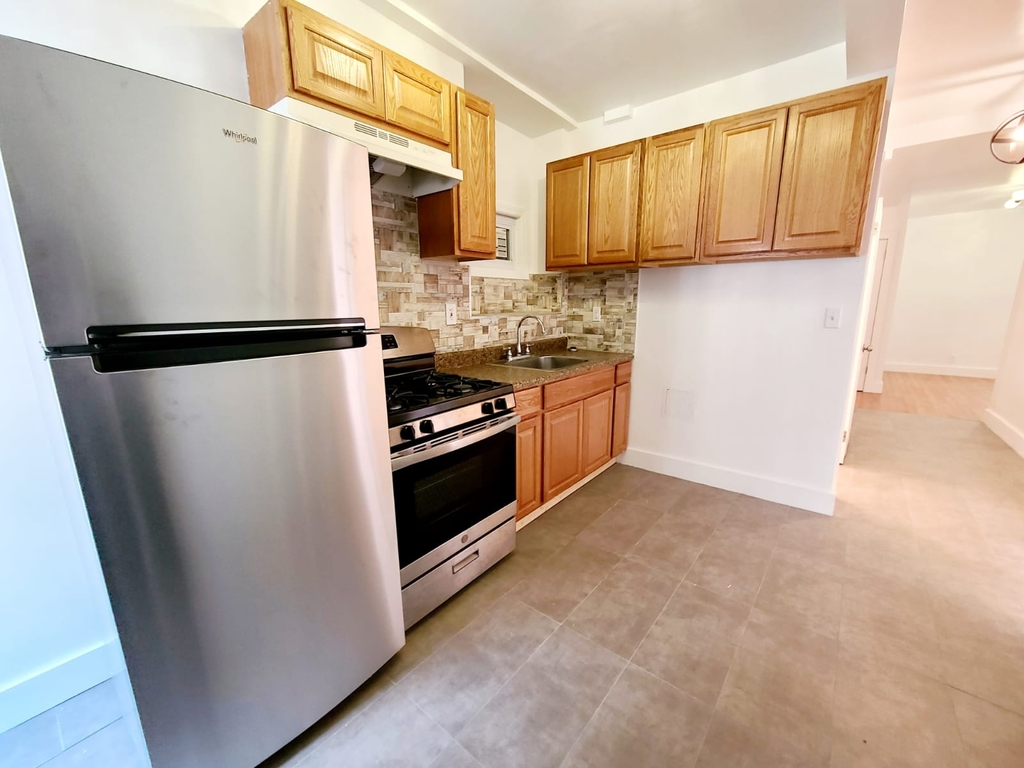 2082 Ryer Ave #1A - Photo 3