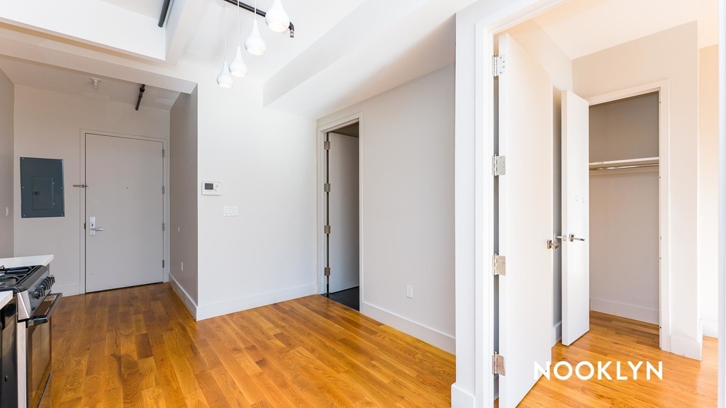 880 Dekalb Avenue - Photo 5