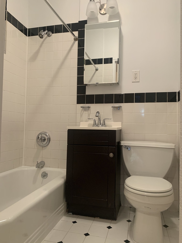 527 East 88th Street - Photo 4