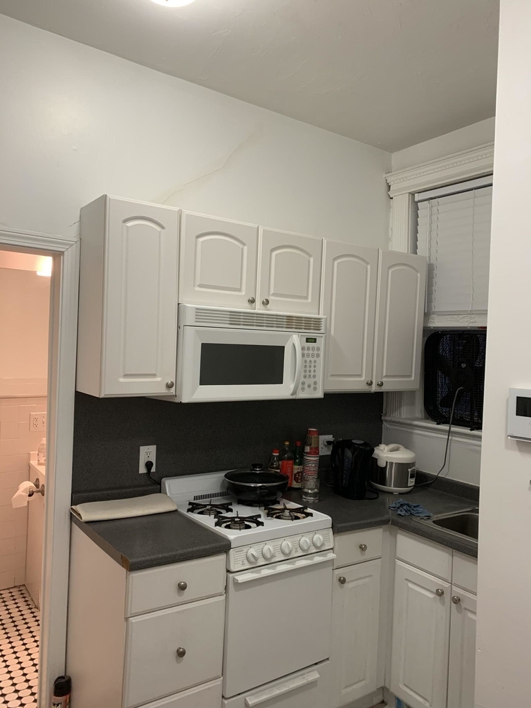 29 Hemenway St. - Photo 1