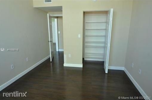 2000 N Bayshore Dr 1405 - Photo 2