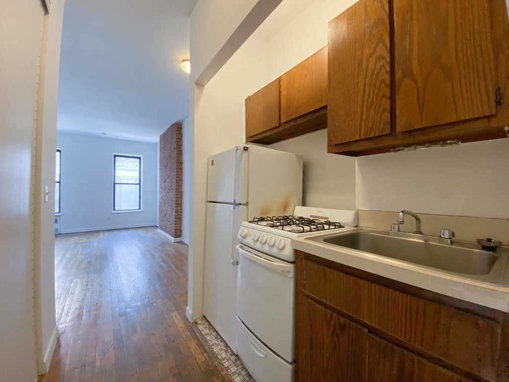 212 East 85th Street - Photo 1