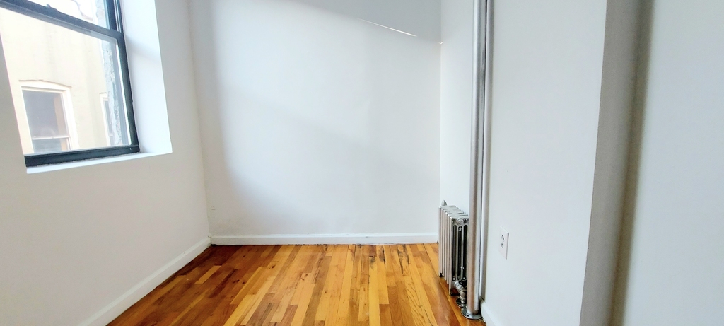 516 West 136th Street - Photo 6