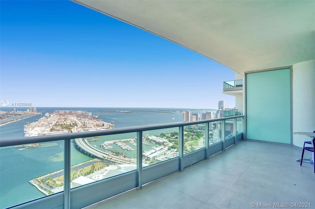 900 Biscayne Blvd - Photo 1