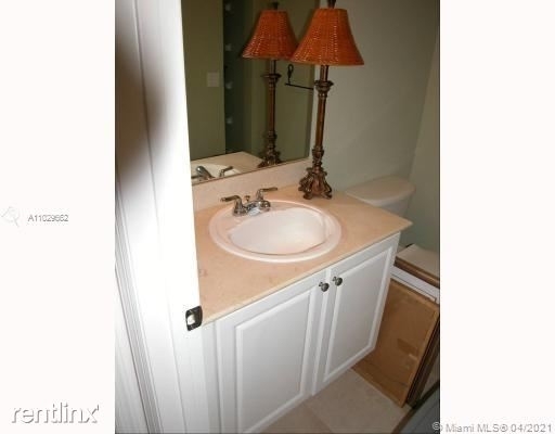 357 Almeria Ave # 804 - Photo 11