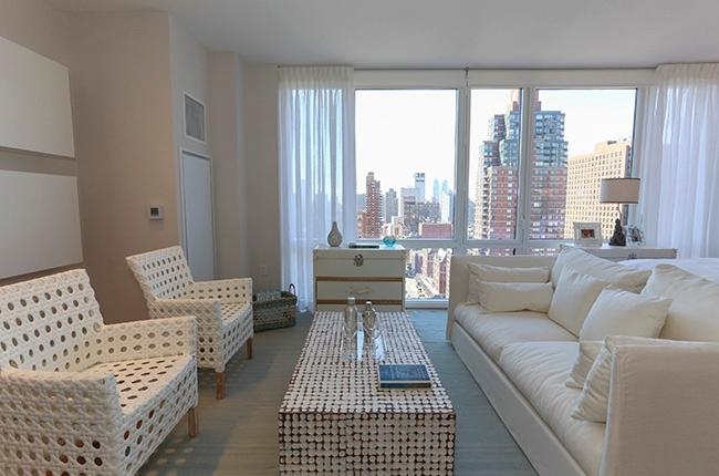 160 West 62nd Street - Photo 2