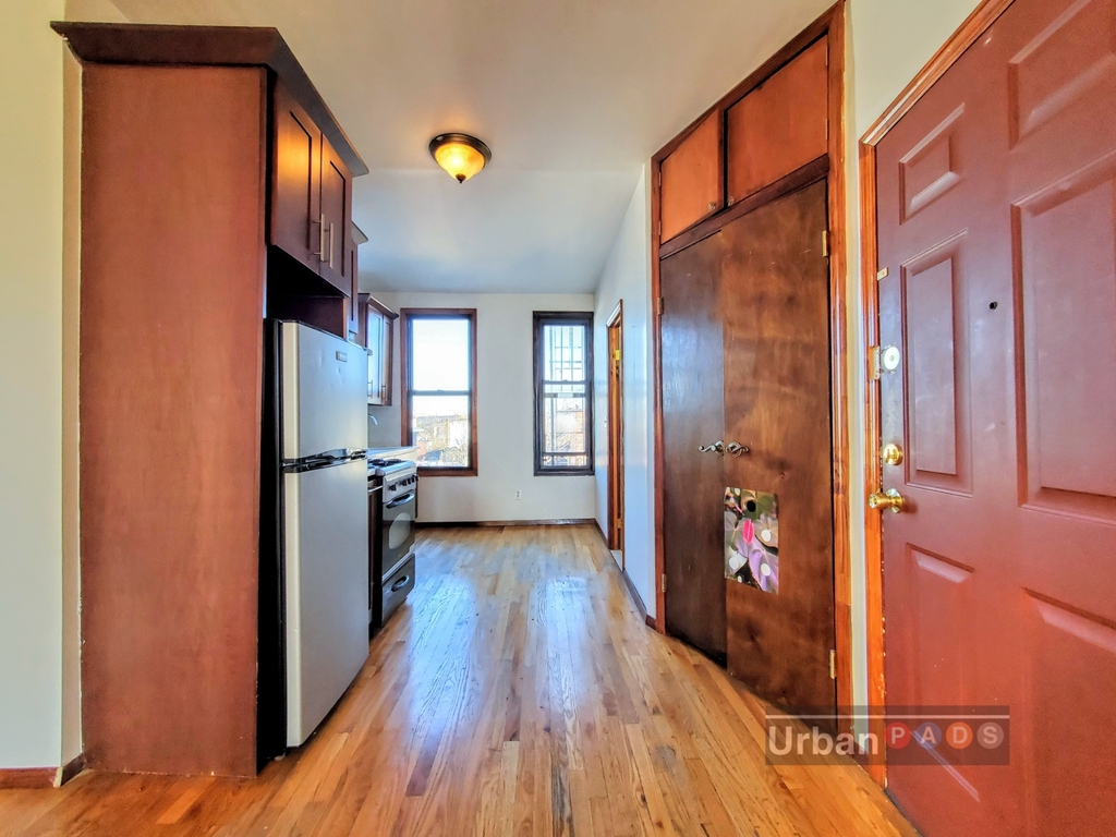 144 Suydam Street - Photo 6