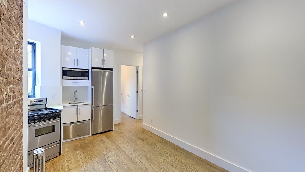 210 Rivington Street / Pitt Street - Photo 1