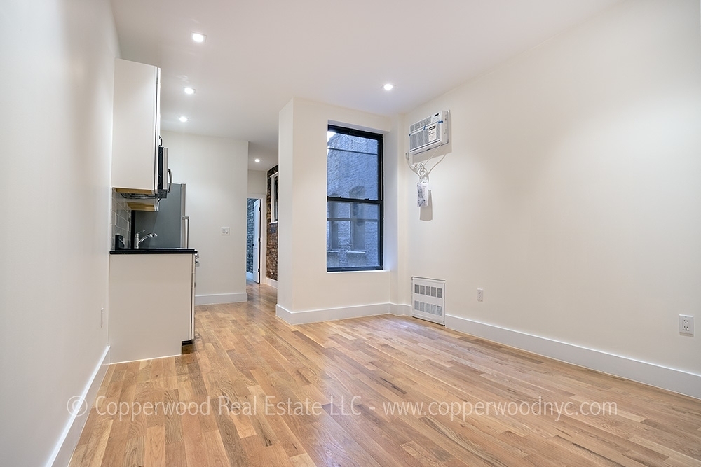 121 East 82nd Street - Photo 3