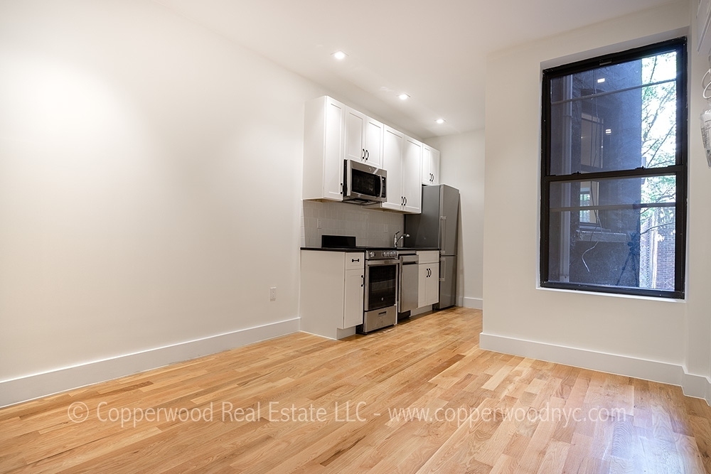 121 East 82nd Street - Photo 2