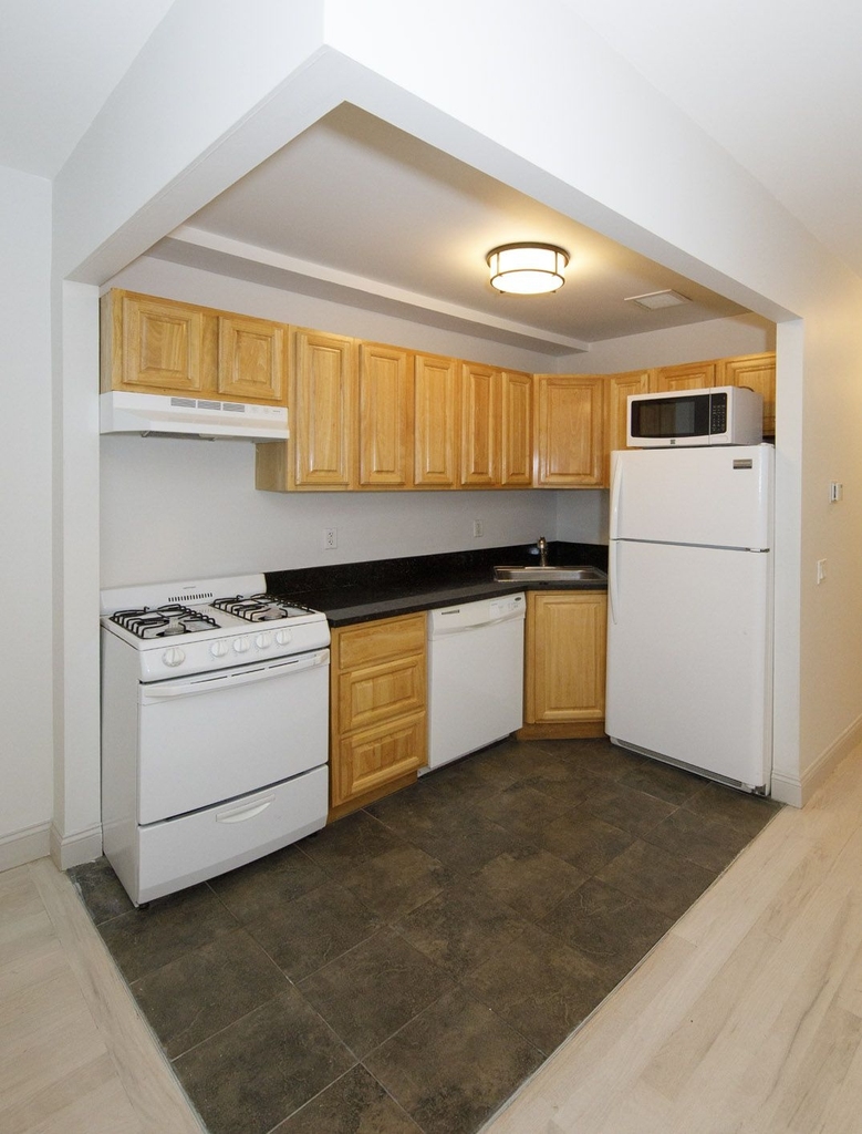 447 west 47 - Photo 0