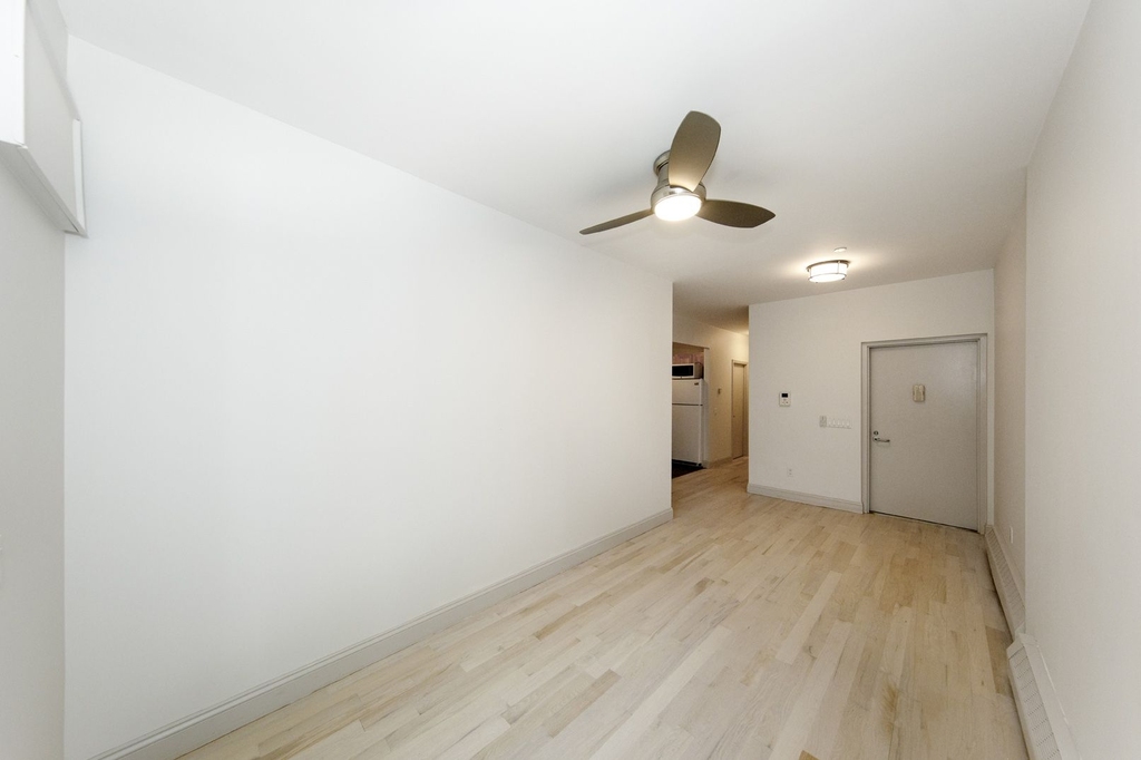 447 west 47 - Photo 4