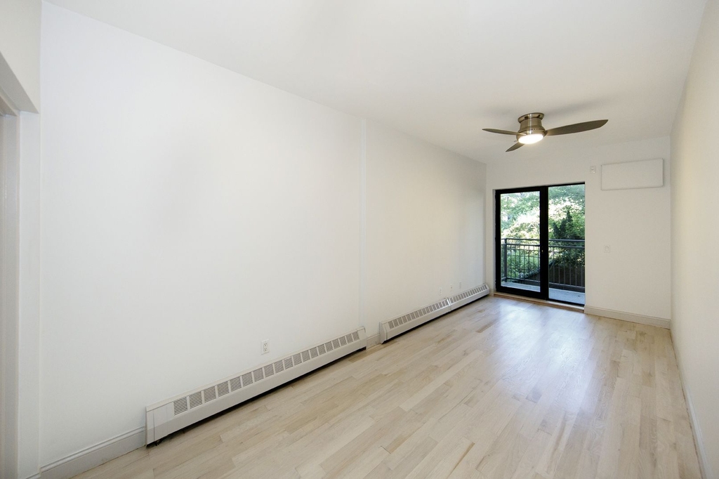 447 west 47 - Photo 2