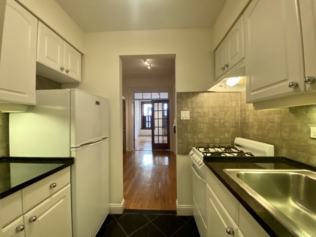 450 East 84th Street - Photo 1