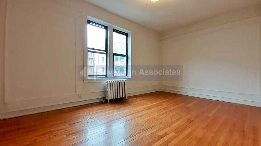 282 Cabrini Boulevard - Photo 7