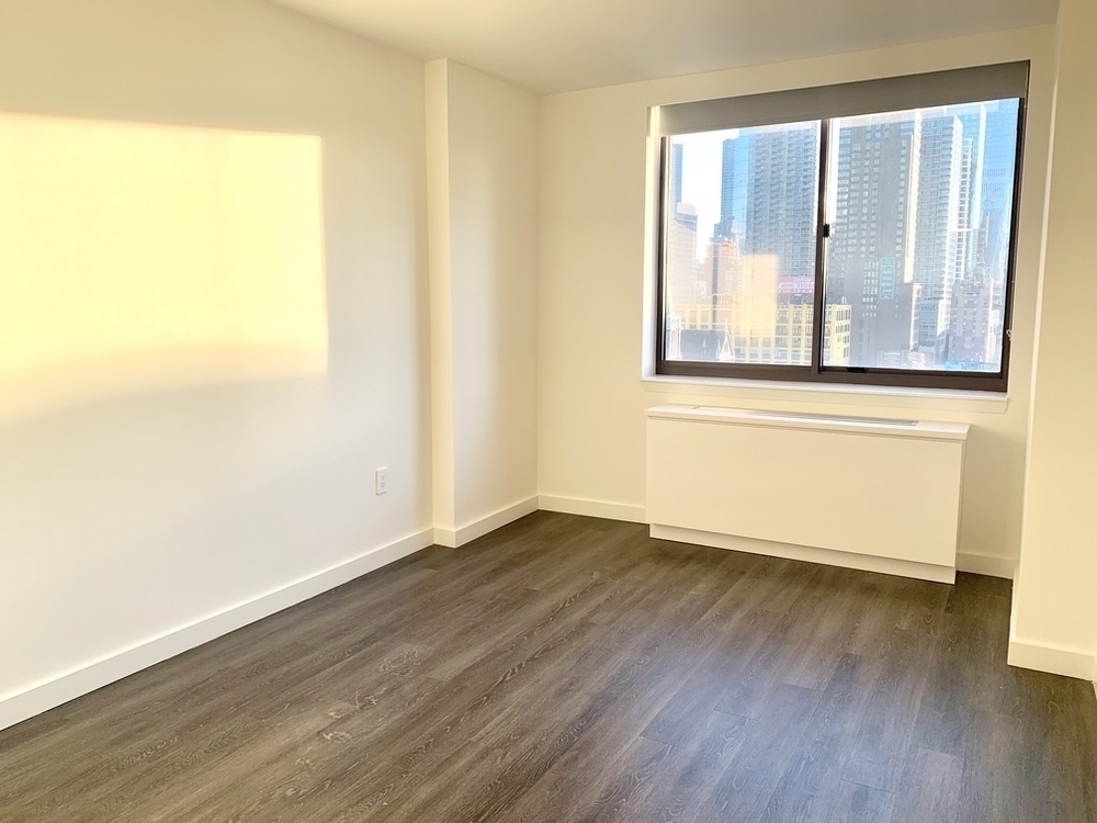 520 West 43rd Street - Photo 4