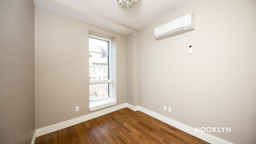 868 Lafayette Ave - Photo 9