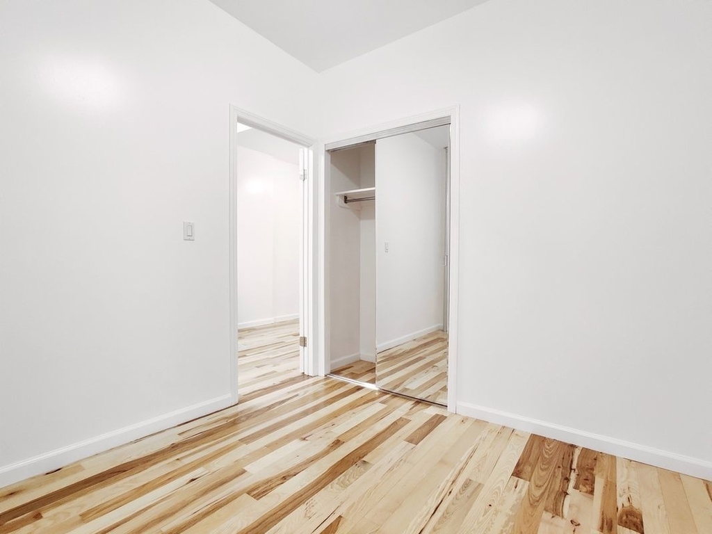 231 Eldridge Street - Photo 2