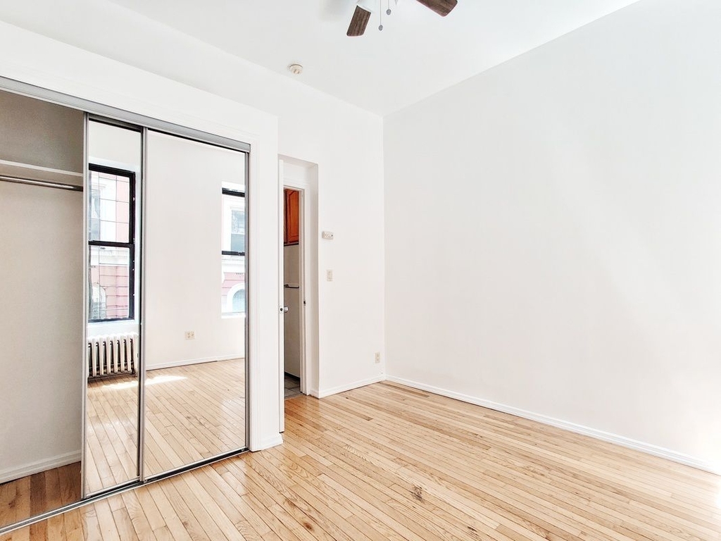 40 Rivington Street - Photo 1