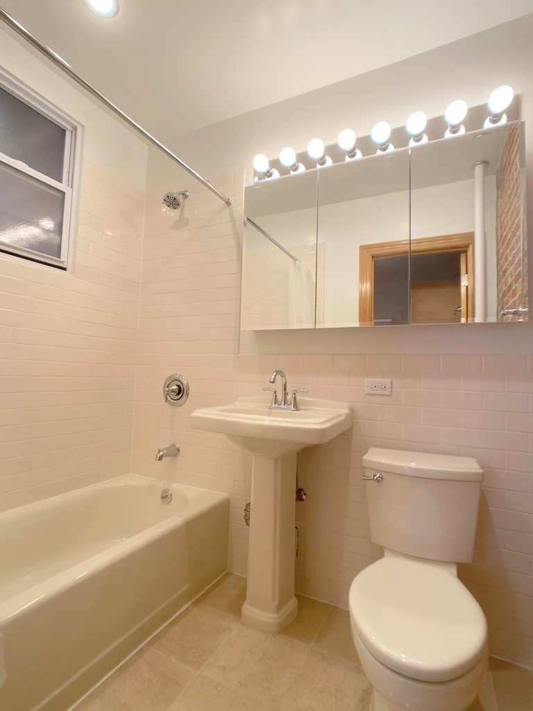 432 East 66th Street - Photo 5