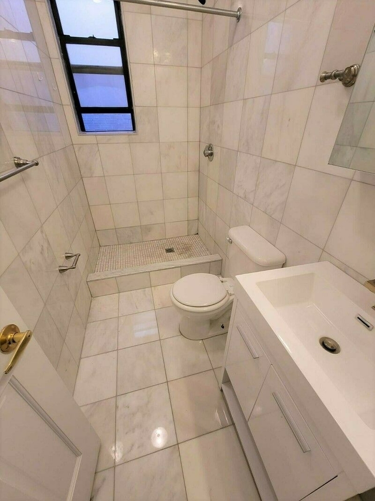 175 Lexington Avenue - Photo 4