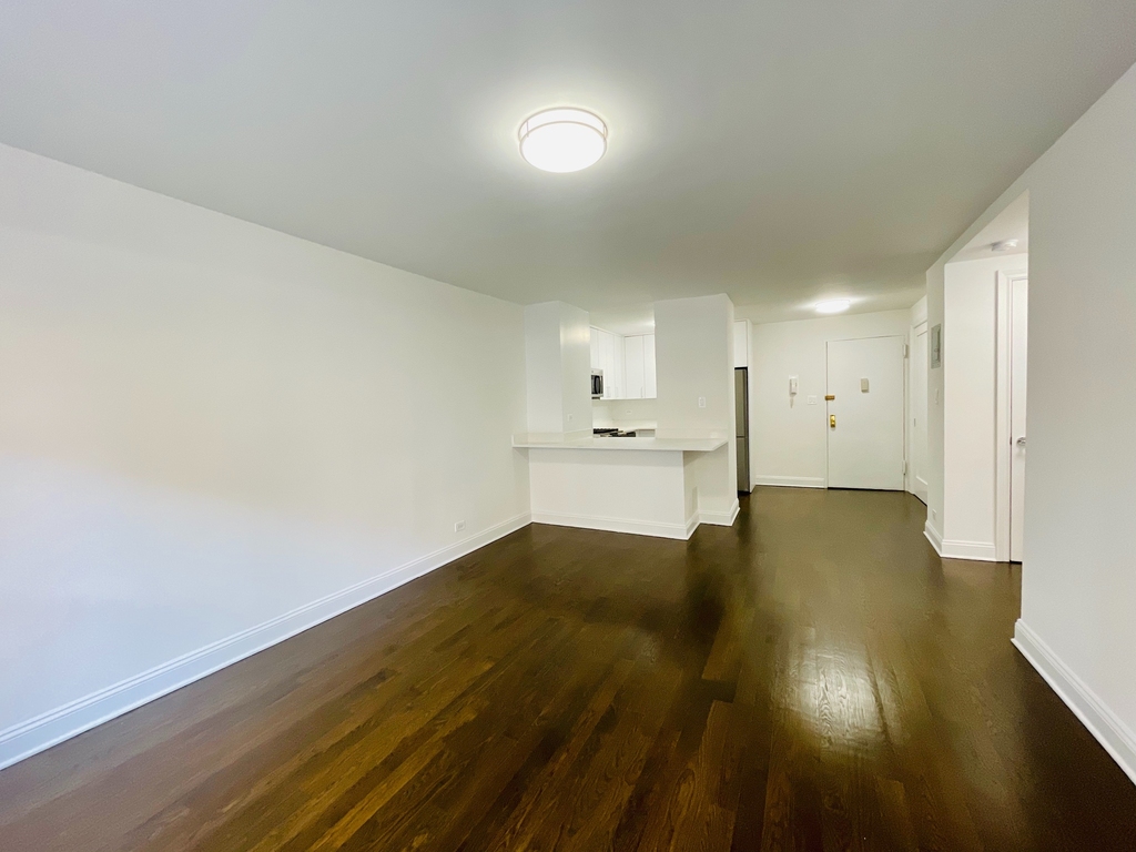 145 East 16th Street - Photo 1