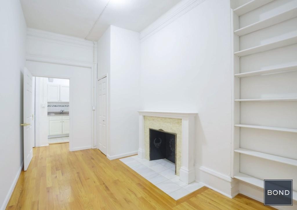 239 West 72nd Street - Photo 2