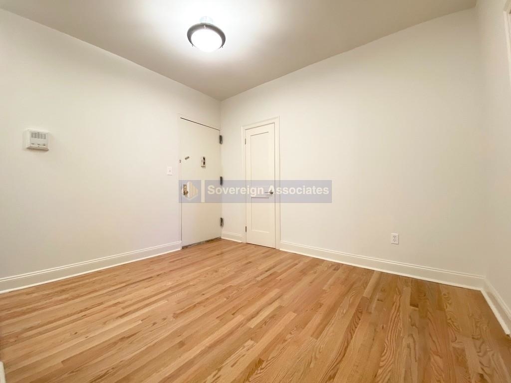 282 Cabrini Boulevard - Photo 1