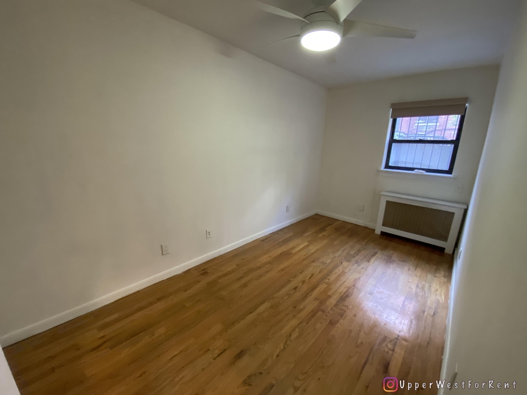 145 West 74th Street - Photo 5