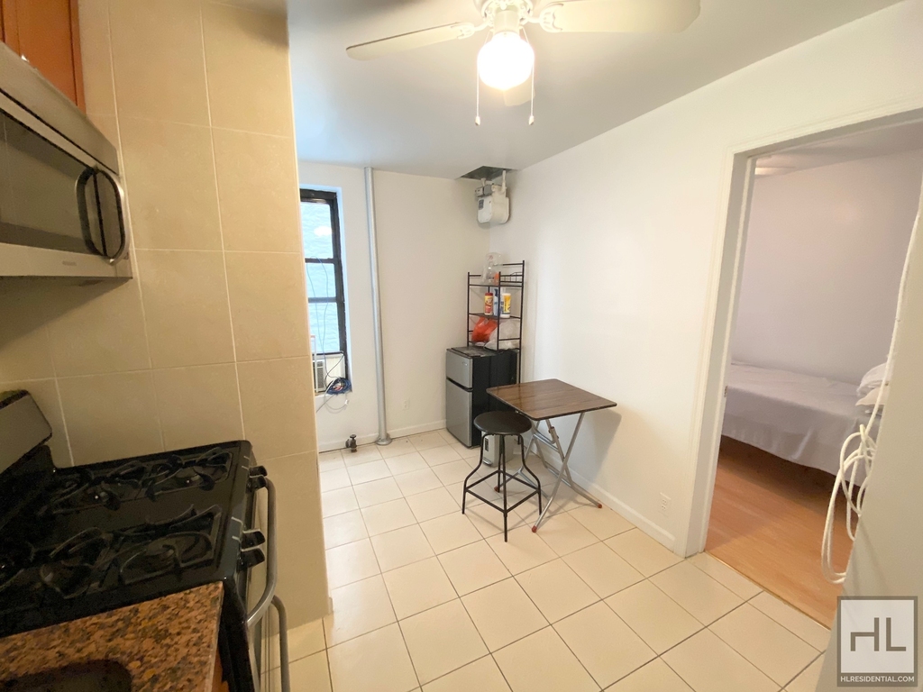 124 Mott Street - Photo 4