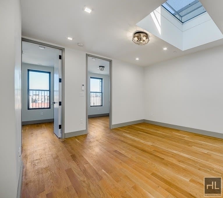 1631 St Johns Place - Photo 2