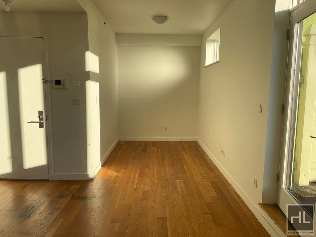 801 Bergen Street - Photo 1